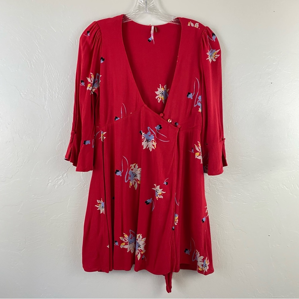 Free People Size Small Red Floral V-neck Bell Sleeve Button up Mini Swing Dress